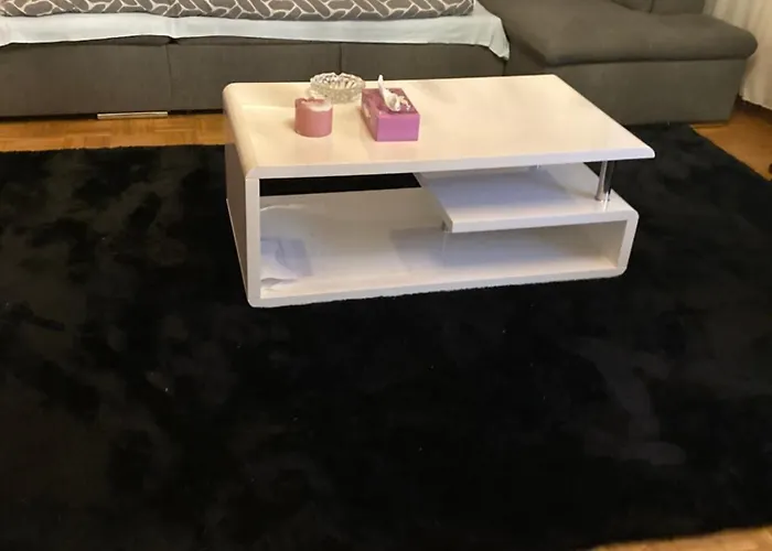 Grosse Unterkunft 100 M Zwei Schlafzimmer Kueche Internet Essbereich Waschmaschine Spuelmaschine Eigenes Badezimmer *