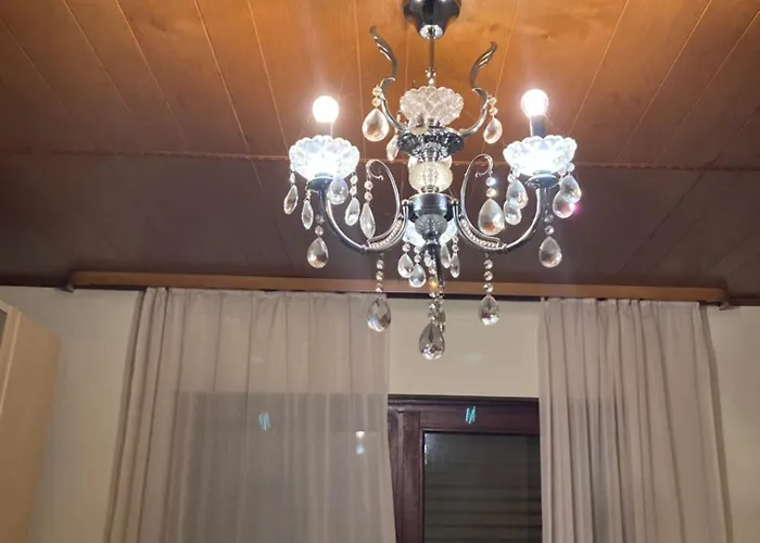 Grosse 100 M Zwei Schlafzimmer Kueche Internet Essbereich Waschmaschine Spuelmaschine Eigenes Badezimmer